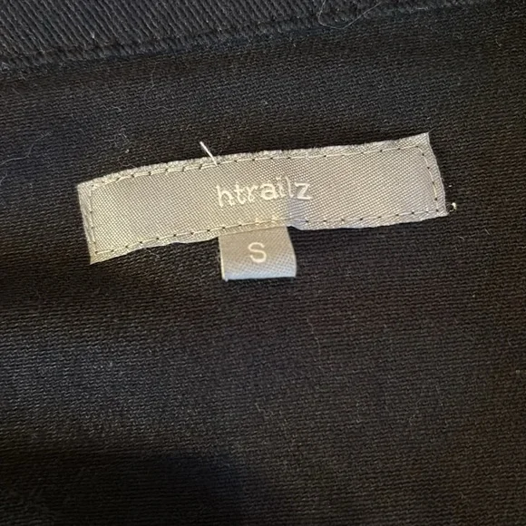 🦋Htrailz Classic soft denim with satin butterfly & floral back boutique jacket - Picture 9 of 13